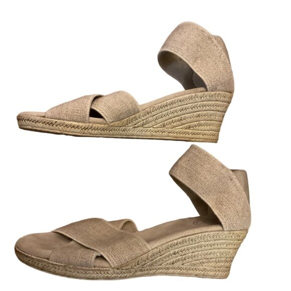 Charleston Shoe Co | Tan Wedges | Size 8 - Picture 2 of 9